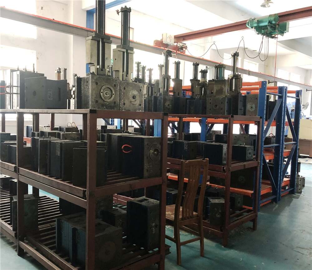 Plastic Frame Support Bases Components Triangle Bracket Bipods for Tubes 48.3-59-60.3-63 for Conveyor Filling Machine