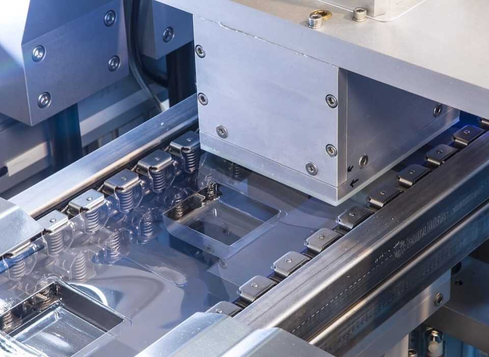 08B1GC-A Stainless Steel Transmission Chains Simple Clamp Type Gripper Roller for Form Fill Vacuum Seal Wrapping Applications