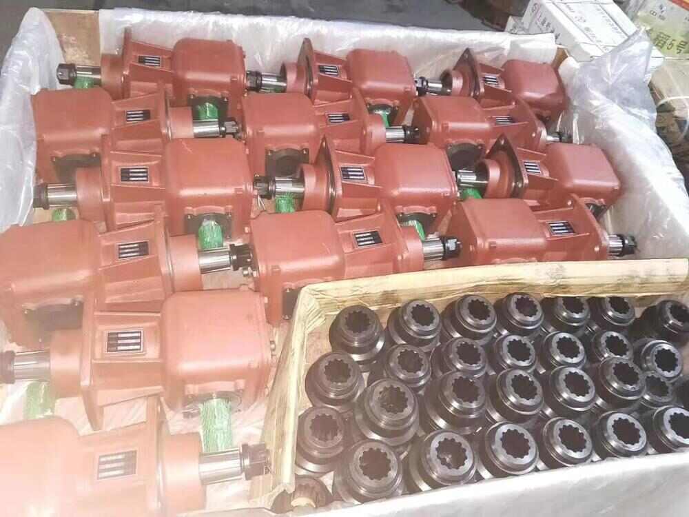 JZQ Series Softened Cylindrical Reducer Gearbox / Transmission Variator Gear Box