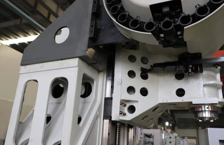V11B High Speed High Rigidity CNC Lathe Vertical Machining Center
