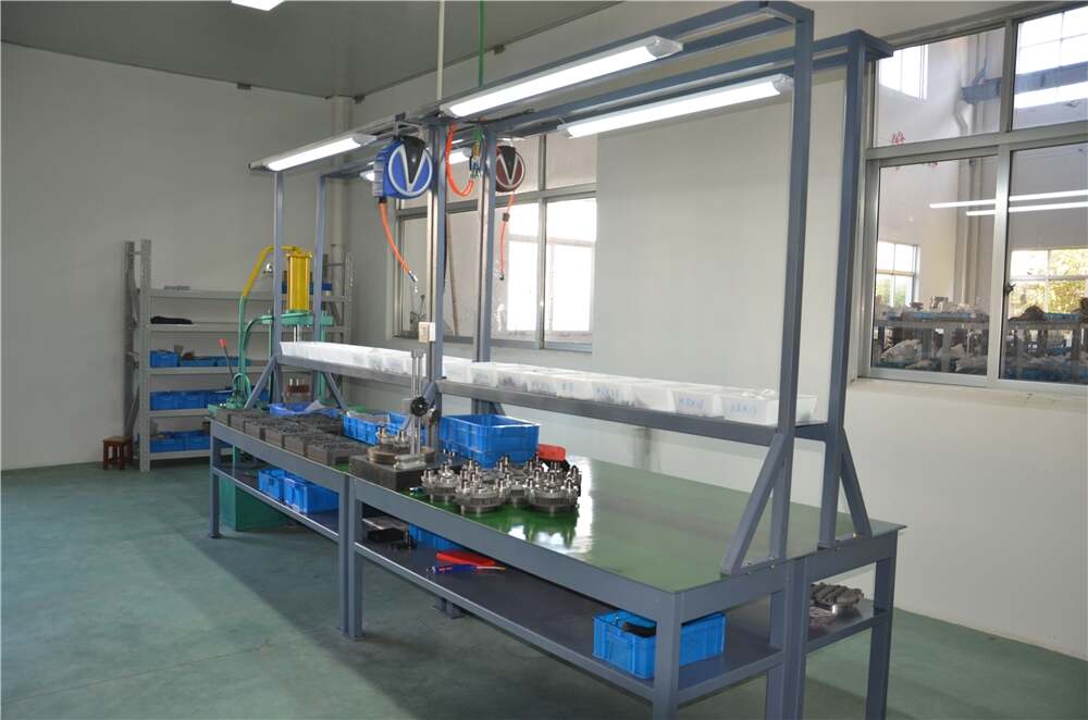 Long-Lasting Energy Saving CMN Single Mono Screw Air Compressor Low Noise Stationary with 380V Motor Oil-Free