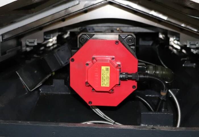 Vertical Horizontal  CNC Machine Tool Lathe Metal Cutting Forming Gear Turning Hob Relieving Grinding Milling Machining Center